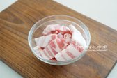 삼겹살은 먹기 좋게 4cm 정도로 잘라주었습니다.