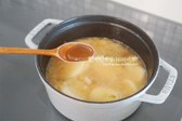 치킨스톡 1/2 큰 술 넣어줍니다.