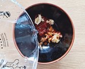 양념장은 고추장 2큰술, 고춧가루 1큰술, 진간장 4큰술, 다진 마늘 2큰술, 물 150ml를 넣어 잘 섞어주세요. 백종원님의 팁처럼 물을 넣어 양념이 돼지고기에 잘 스며들도록 하면 더욱 맛있어집니다.