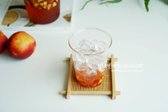 복숭아 에이드는 청에 탄산수만 부어주면 완성됩니다.