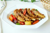 돼지등갈비찜은 짭조름하고 달콤한 양념으로 맛있게 조리해, 부드럽고 연한 고기 맛이 일품입니다. 간단한 레시피로 돼지잡내를 잡고, 맛있는 간장조림을 즐길 수 있어요.