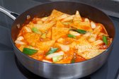 농도가 점점 짙어지면 대파를 넣어줍니다.