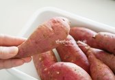 작은 크기로 8개 정도 준비하면 적당하고, 껍질이 진할수록 단맛이 깊어집니다.