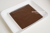 사방 15cm의 사각 틀을 준비하고 틀에 가나슈를 부어줍니다. 모양을 평평하게 해줍니다.