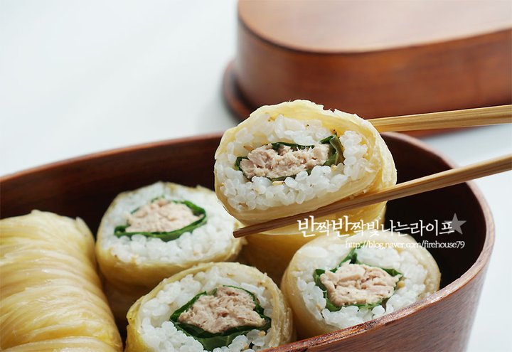 입맛 돋우는 묵은지김밥 레시피 2인분 25분 완성 평점 4.9점(49) 레시피 이미지 - 12