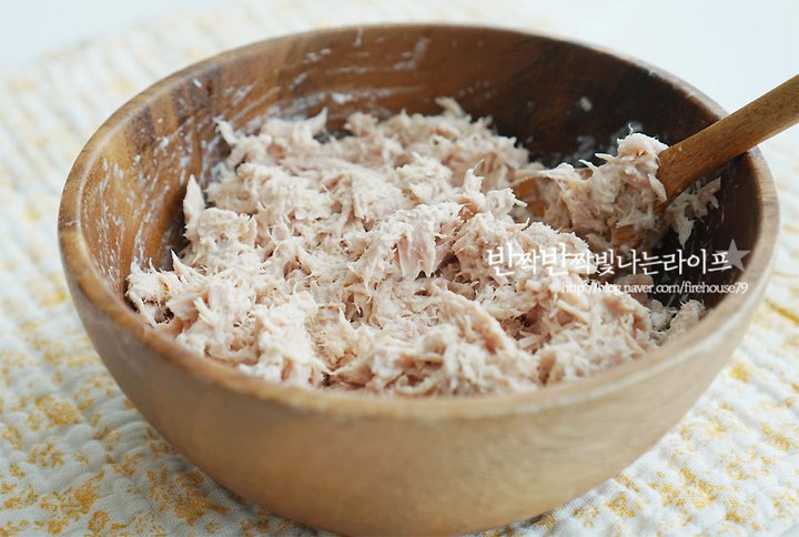 입맛 돋우는 묵은지김밥 레시피 2인분 25분 완성 평점 4.9점(49) 레시피 이미지 - 3