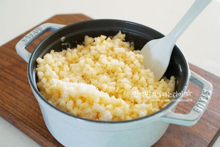 달달한 사과잼 사과쨈 사과조림 레시피 5인분 40분 완성 평점 4.9점(44) 레시피 이미지 - 5