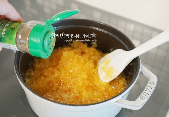 달달한 사과잼 사과쨈 사과조림 레시피 5인분 40분 완성 평점 4.9점(44) 레시피 이미지 - 10