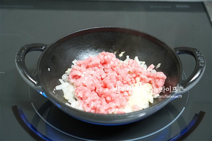 백종원 김치 리조또 레시피 2인분 30분 완성 평점 4.8점(53) 레시피 이미지 - 3