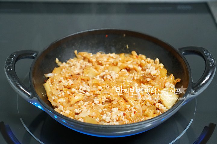 백종원 김치 리조또 레시피 2인분 30분 완성 평점 4.8점(53) 레시피 이미지 - 4