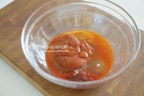 쫀득하고 매콤새콤한 백종원 골뱅이무침 레시피 2인분 25분 완성 평점 4.7점(12) 레시피 이미지 - 2