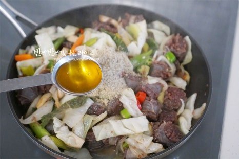 백종원의 쫄깃한 백순대볶음 레시피 4인분 1시간 10분 완성 평점 5.0점(53) 레시피 이미지 - 12