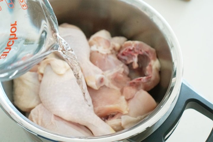 깔끔하고 진한 백종원 닭한마리 레시피 4인분 45분 완성 평점 5.0점(65) 레시피 이미지 - 3