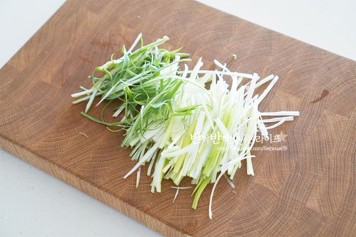 백종원의 고깃집에서 먹던 파절이 레시피 2인분 20분 완성 평점 5.0점(53) 레시피 이미지 - 5