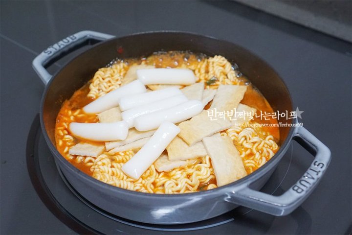 백종원의 야식으로 즐길 수 있는 라볶이 레시피 2인분 20분 완성 평점 4.8점(58) 레시피 이미지 - 5