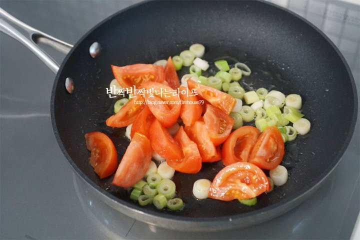 한 끼 식사로 좋은 백종원 토마토계란볶음 레시피 2인분 30분 완성 평점 5.0점(52) 레시피 이미지 - 7