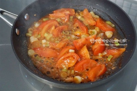 한 끼 식사로 좋은 백종원 토마토계란볶음 레시피 2인분 30분 완성 평점 5.0점(52) 레시피 이미지 - 9