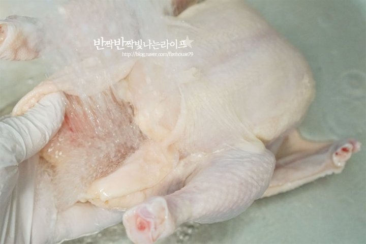 백종원의 진하고 구수한 들깨삼계탕 레시피 3인분 55분 완성 평점 4.8점(22) 레시피 이미지 - 4