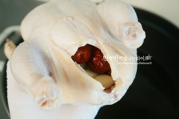 백종원의 진하고 구수한 들깨삼계탕 레시피 3인분 55분 완성 평점 4.8점(22) 레시피 이미지 - 6