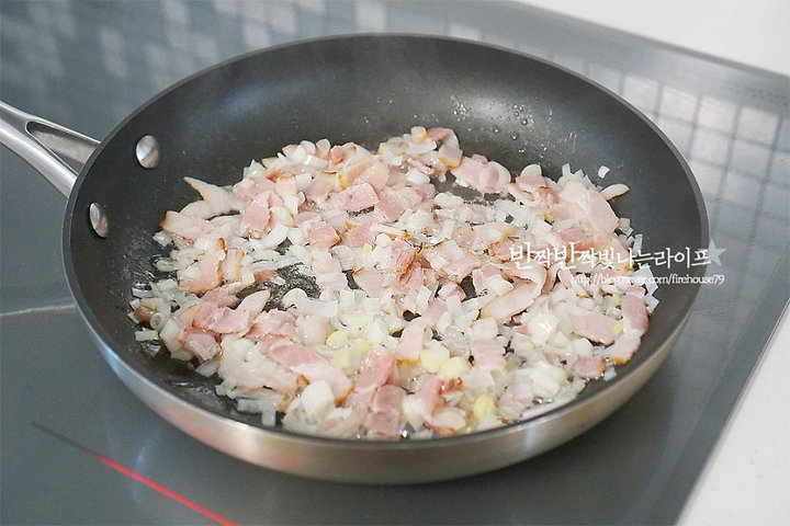 백종원의 감칠맛 있는 김치볶음밥 레시피 2인분 25분 완성 평점 5.0점(47) 레시피 이미지 - 4