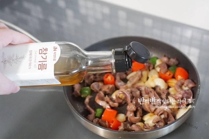 백종원의 포장마차 스타일 닭똥집볶음 레시피 2인분 30분 완성 평점 4.9점(55) 레시피 이미지 - 10