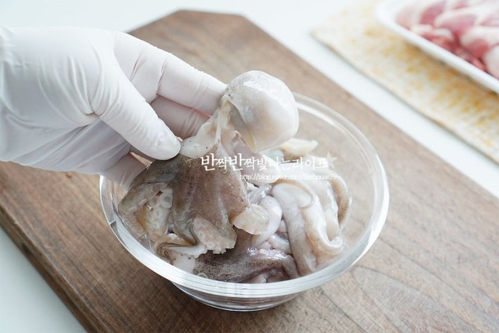 백종원의 야들야들 맛있게 매콤한 쭈꾸미삼겹살볶음 레시피 3인분 35분 완성 평점 4.9점(20) 레시피 이미지 - 2