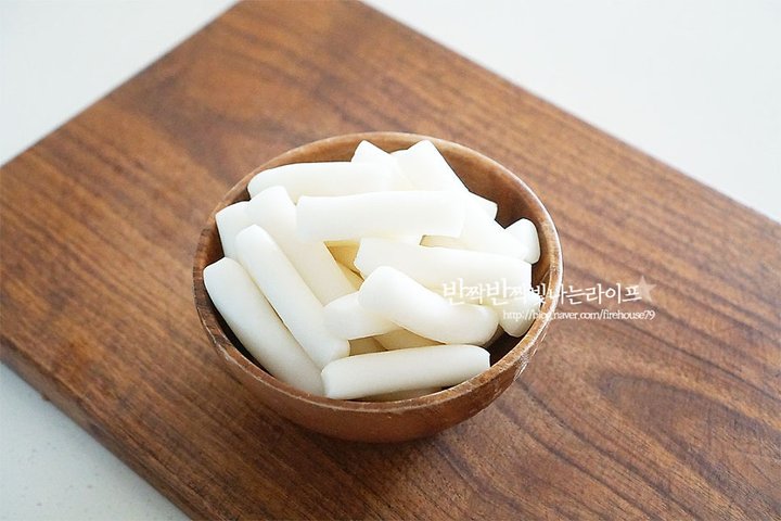 매콤달콤 백종원 즉석떡볶이 황금 레시피 4인분 40분 완성 평점 4.9점(71) 레시피 이미지 - 2