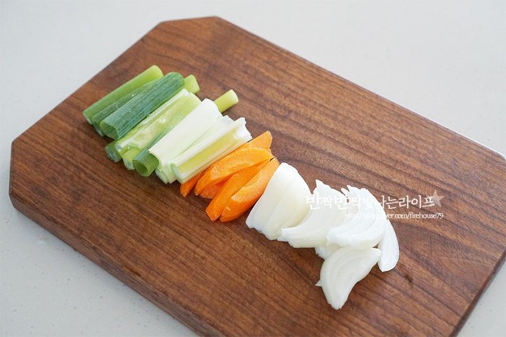 매콤달콤 백종원 즉석떡볶이 황금 레시피 4인분 40분 완성 평점 4.9점(71) 레시피 이미지 - 4