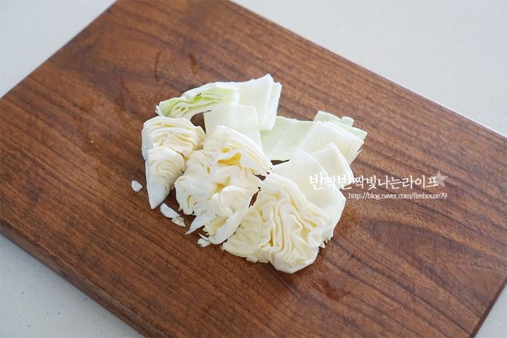 매콤달콤 백종원 즉석떡볶이 황금 레시피 4인분 40분 완성 평점 4.9점(71) 레시피 이미지 - 5