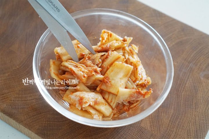 매콤달콤 백종원 김치두루치기 돼지고기 두루치기 레시피 2인분 20분 완성 평점 5.0점(82) 레시피 이미지 - 3