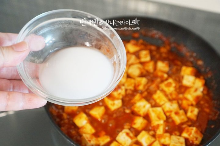 매콤한 백종원 마파두부 마파두부덮밥 레시피 2인분 30분 완성 평점 4.8점(45) 레시피 이미지 - 11