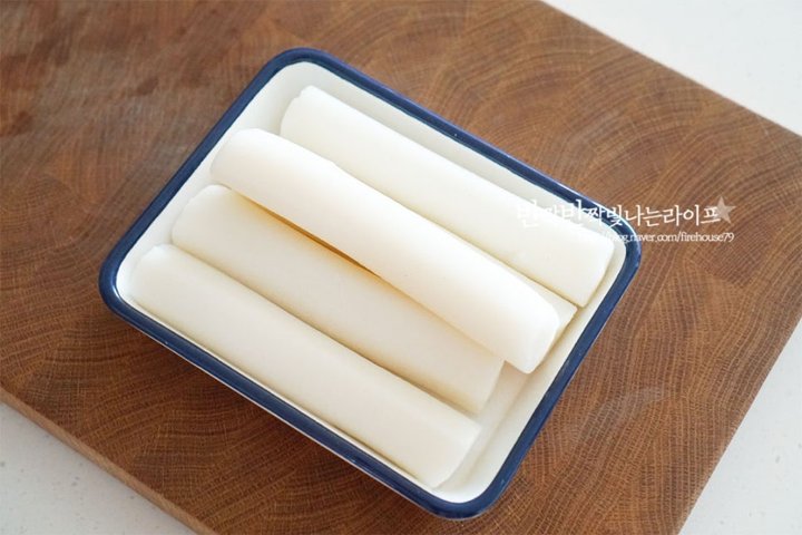 쫄깃한 백종원 떡볶이 가래떡 떡볶이 레시피 1인분 20분 완성 평점 4.9점(26) 레시피 이미지 - 2