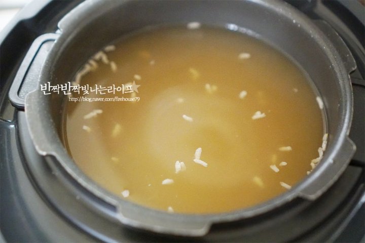 색도 곱고 맛도 좋은 단호박식혜 레시피 4인분 6시간 45분 완성 평점 4.9점(84) 레시피 이미지 - 11