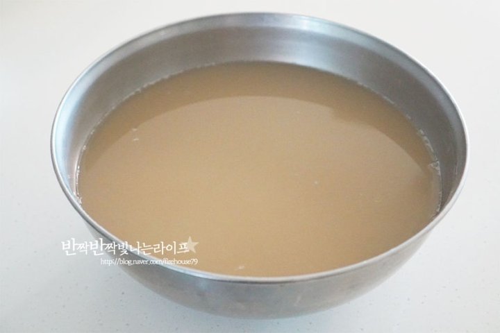 색도 곱고 맛도 좋은 단호박식혜 레시피 4인분 6시간 45분 완성 평점 4.9점(84) 레시피 이미지 - 6