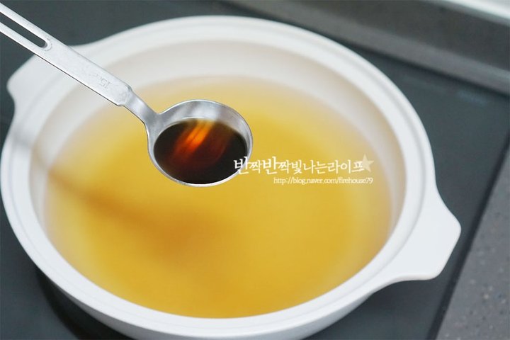 깔끔 담백한 소고기 샤브샤브 황금 레시피 4인분 50분 완성 평점 4.8점(44) 레시피 이미지 - 8