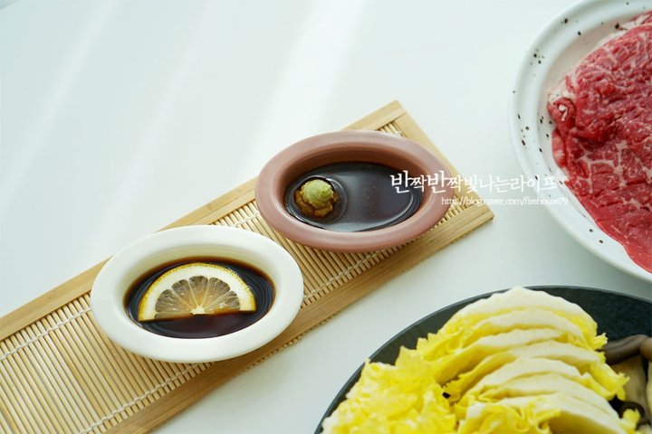 깔끔 담백한 소고기 샤브샤브 황금 레시피 4인분 50분 완성 평점 4.8점(44) 레시피 이미지 - 10