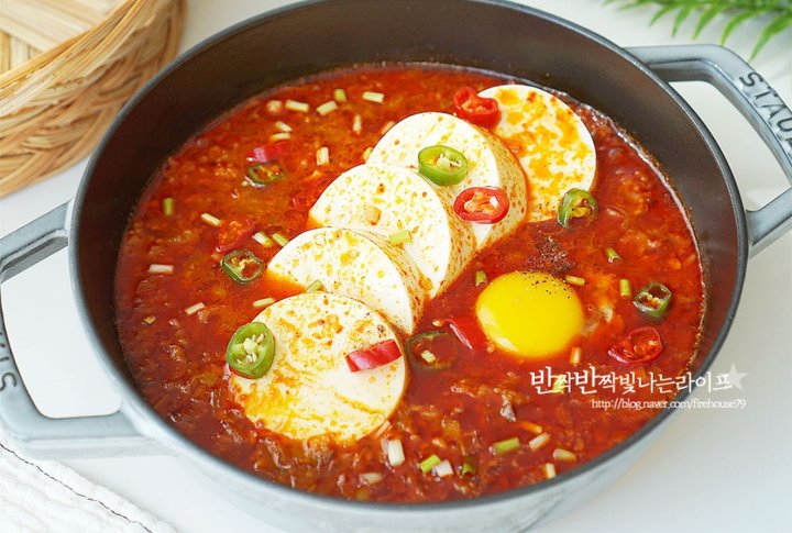 매콤칼칼한 백종원 차돌박이 순두부찌개 레시피 2인분 40분 완성 평점 4.7점(75) 레시피 이미지 - 13