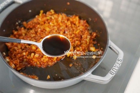 매콤칼칼한 백종원 차돌박이 순두부찌개 레시피 2인분 40분 완성 평점 4.7점(75) 레시피 이미지 - 9