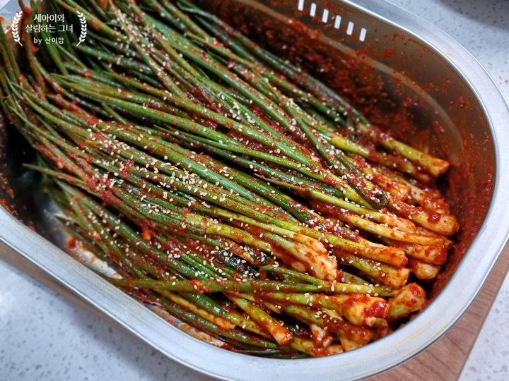 알싸한 파김치 간단 레시피 4인분 45분 완성 평점 4.9점(72) 레시피 이미지 - 5