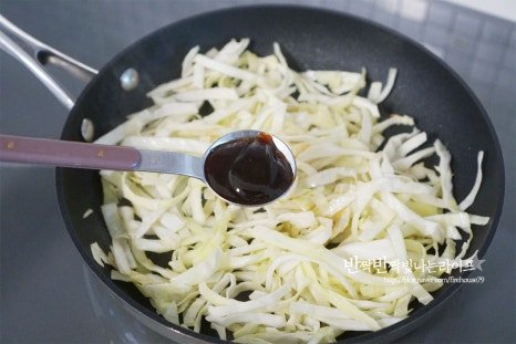 가벼운 양배추참치덮밥 양배추덮밥 레시피 1인분 20분 완성 평점 4.8점(39) 레시피 이미지 - 5