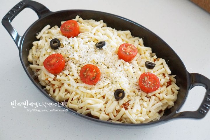 새콤달콤 고소한 치즈오븐 토마토 스파게티 레시피 2인분 1시간 완성 평점 4.9점(85) 레시피 이미지 - 8