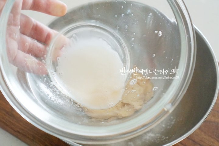 쫀득쫀득하고 구수한 감자옹심이 레시피 2인분 1시간 완성 평점 4.7점(89) 레시피 이미지 - 6