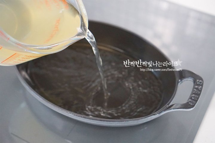 누구나 좋아하는 쫄깃한 국물떡볶이 레시피 2인분 30분 완성 평점 4.9점(43) 레시피 이미지 - 5
