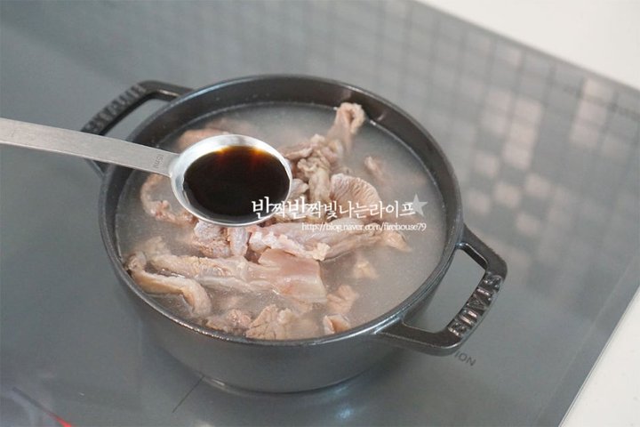 쫀득쫀득 뜨끈한 겨울 보양식 스지탕 레시피 2인분 1시간 35분 완성 평점 4.8점(64) 레시피 이미지 - 8