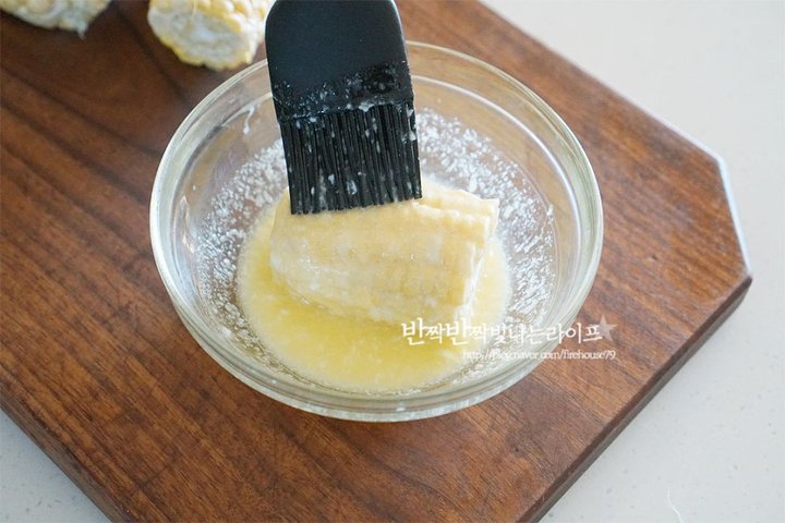 달콤한 초당옥수수 버터구이 마약옥수수 레시피 2인분 30분 완성 평점 4.7점(41) 레시피 이미지 - 6