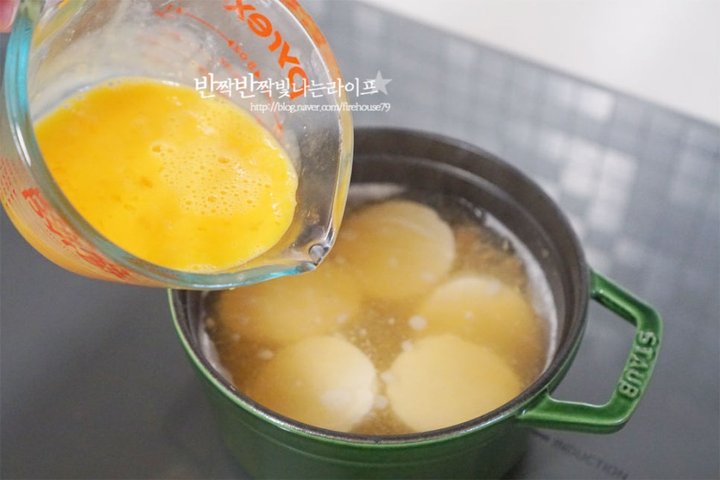 맑은 순두부 계란국 계란탕 레시피 1인분 20분 완성 평점 4.8점(75) 레시피 이미지 - 5