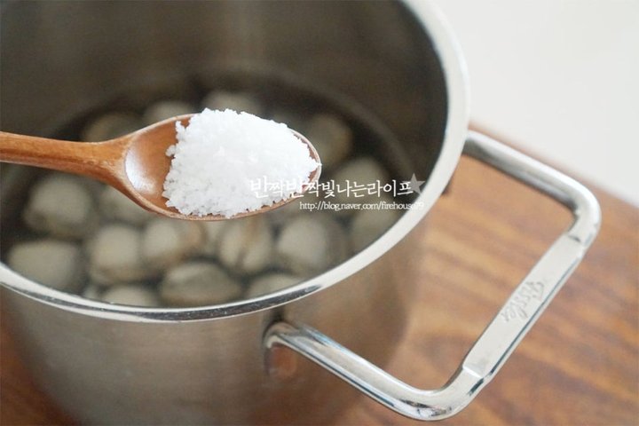 추울 때 생각나는 동죽조개탕 레시피 2인분 3시간 25분 완성 평점 4.9점(62) 레시피 이미지 - 2