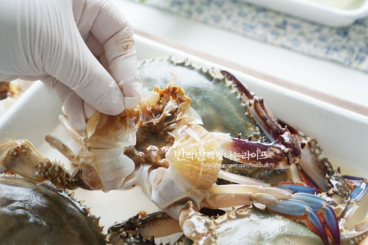 시원한 꽃게 된장찌개 꽃게찌개 레시피 4인분 45분 완성 평점 5.0점(36) 레시피 이미지 - 2