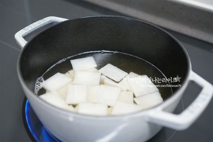 시원한 꽃게 된장찌개 꽃게찌개 레시피 4인분 45분 완성 평점 5.0점(36) 레시피 이미지 - 7