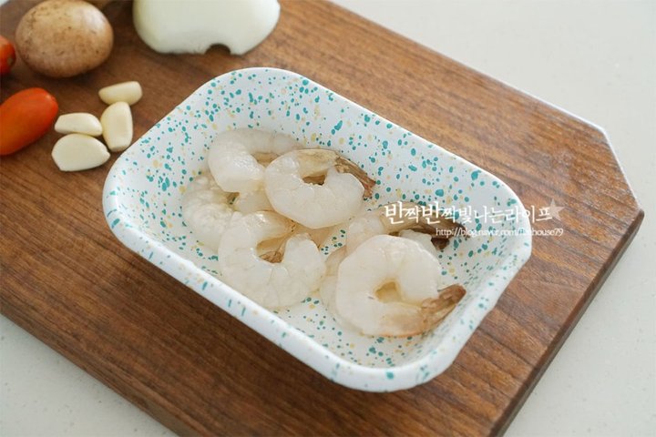 부드럽고 깊은 로제파스타 레시피 2인분 25분 완성 평점 4.9점(42) 레시피 이미지 - 2